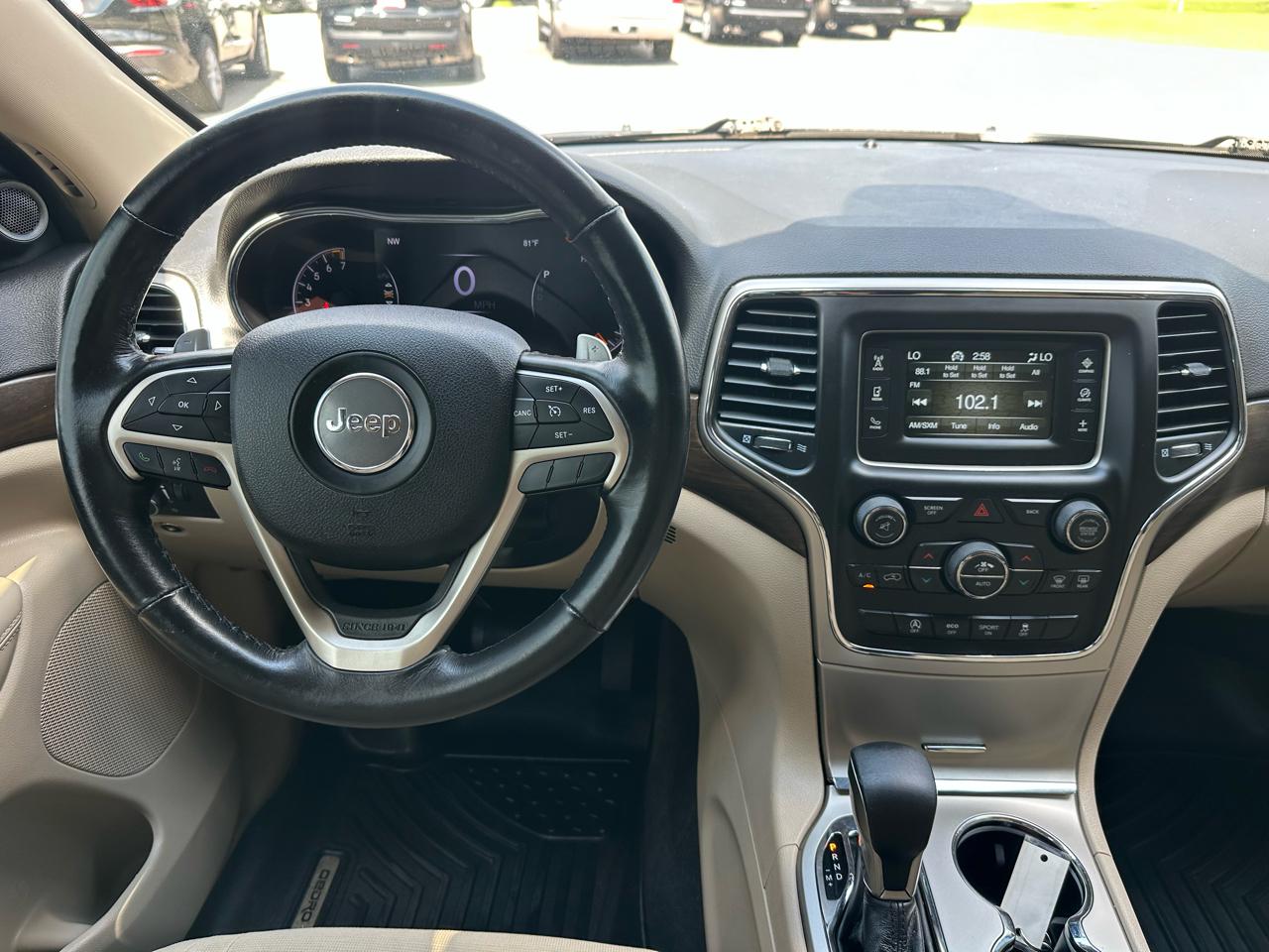 Jeep Grand Cherokee Laredo 4WD 2016