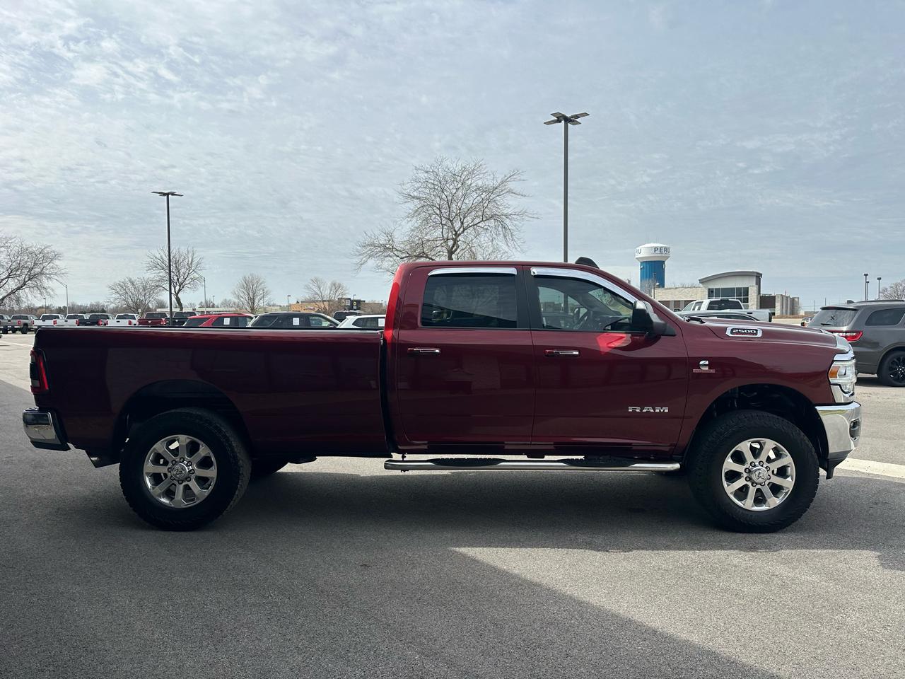 RAM 2500 Big Horn 4x4 Crew Cab 8' Box 2019