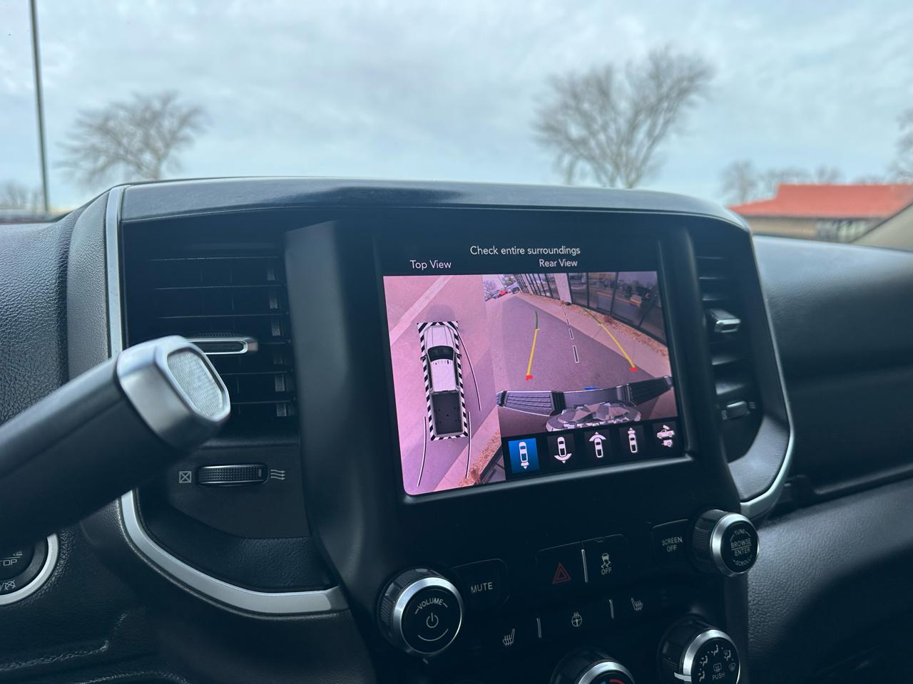 RAM 2500 Big Horn 4x4 Crew Cab 8' Box 2019