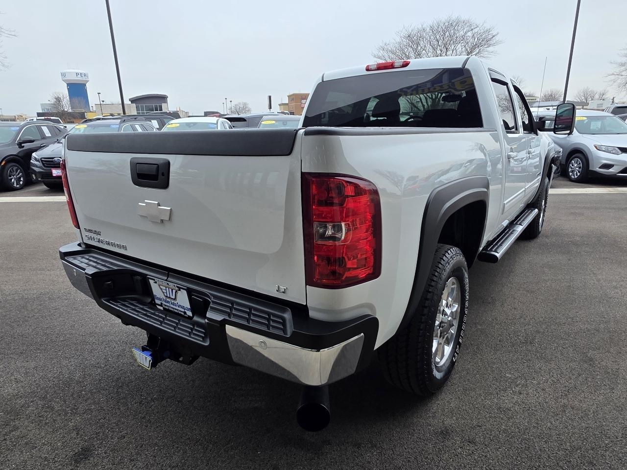 Chevrolet Silverado 2500HD LT Crew Cab 4WD 2013
