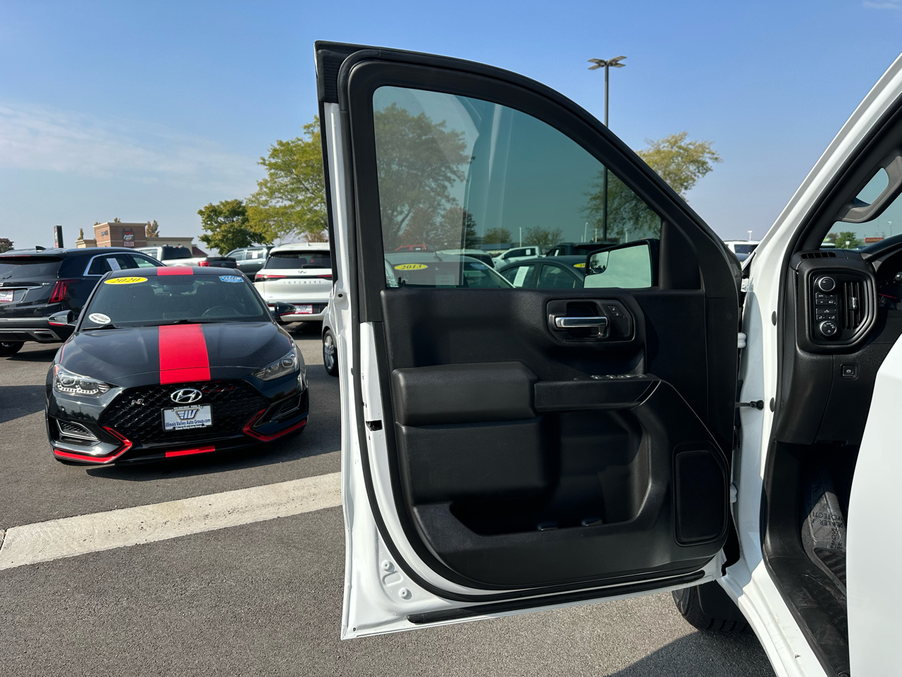 Chevrolet Silverado 1500 Custom Crew Cab 4WD 2022 Chevrolet Silverado 1500 Custom Crew Cab 4WD 2022