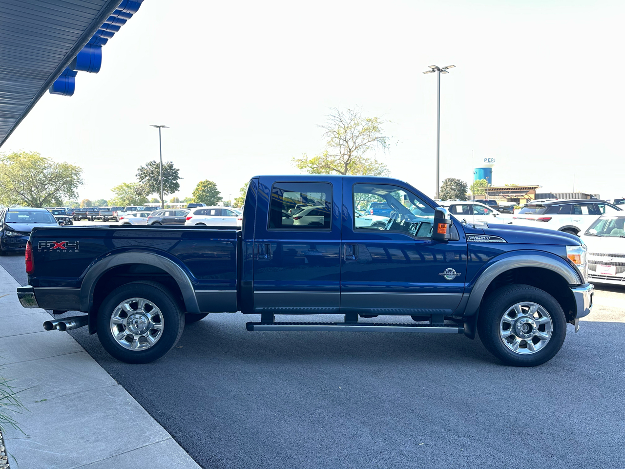 2011 Ford F-250 Lariat photo 8