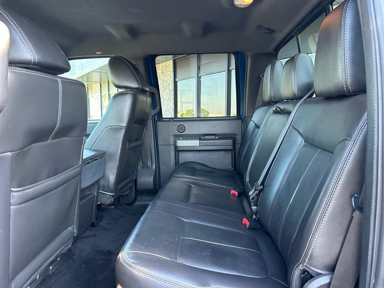 2011 Ford F-250 Lariat photo 15