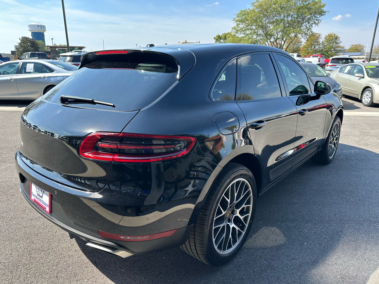 2017 Porsche Macan photo 7