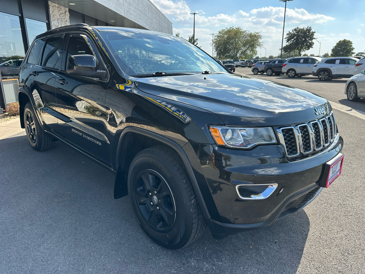 2017 Jeep Grand Cherokee Laredo photo 9