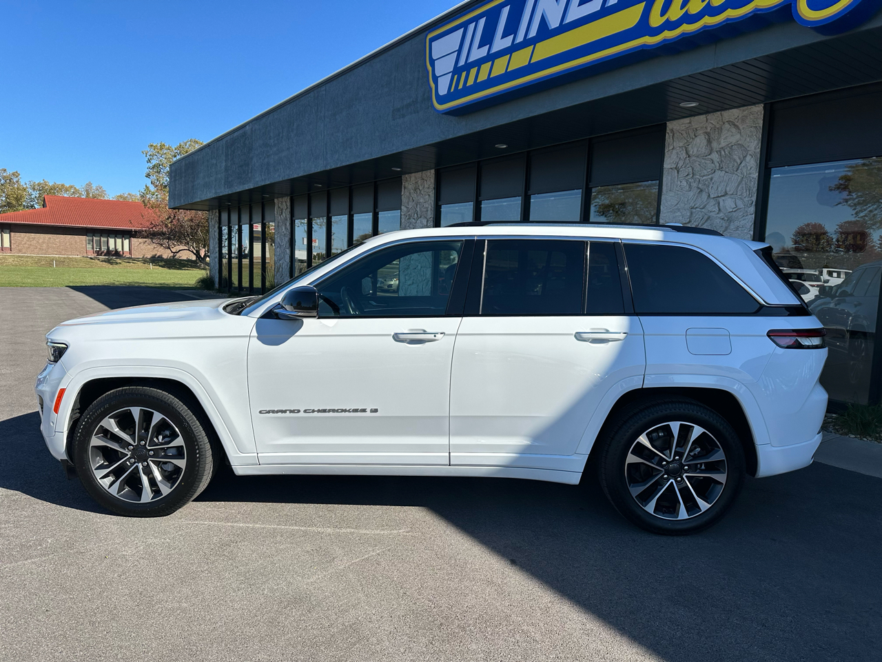 Jeep Grand Cherokee Overland 4WD 2022 Jeep Grand Cherokee Overland 4WD 2022