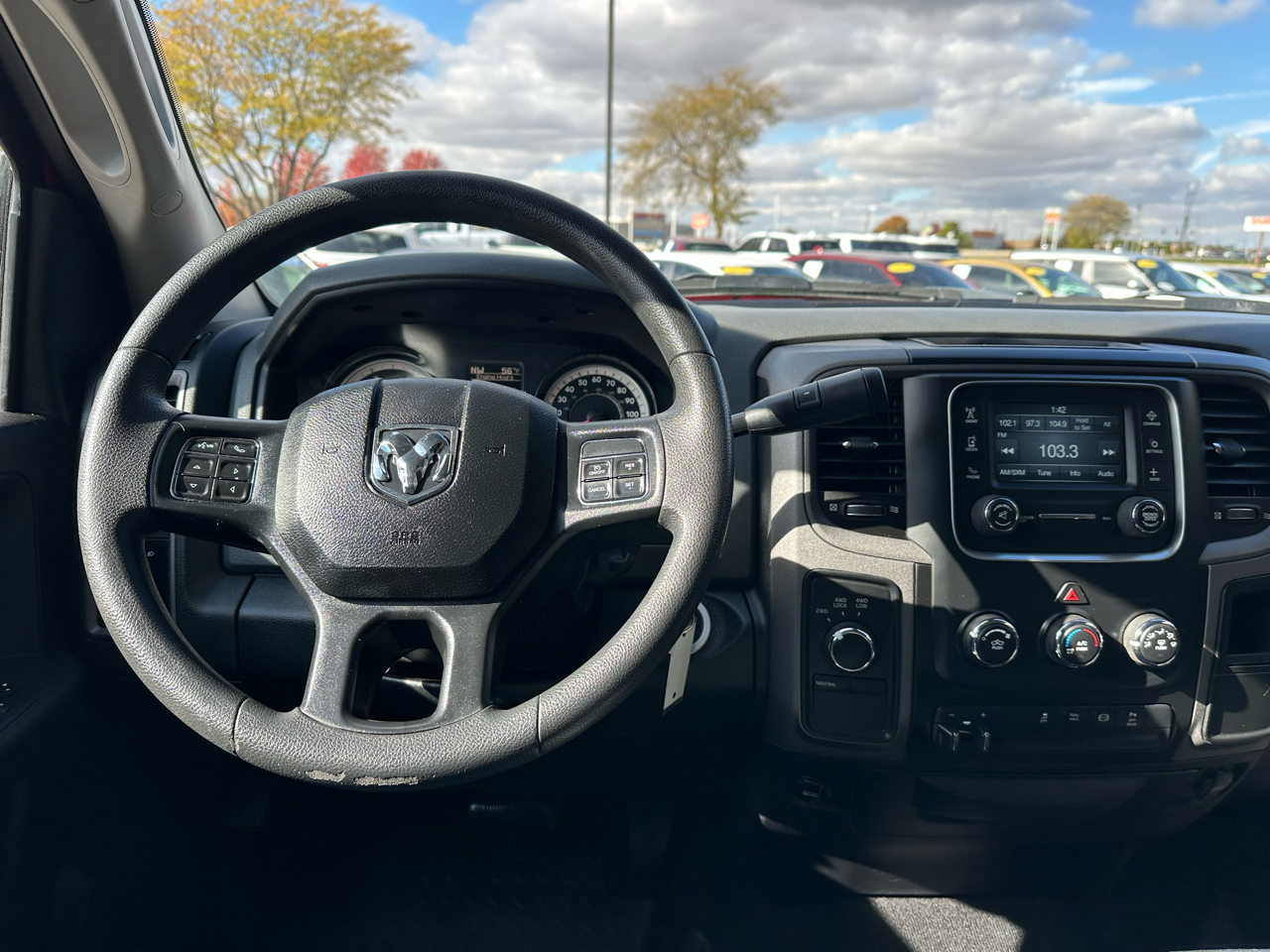 RAM 3500 Tradesman Crew Cab 4WD DRW 2018 RAM 3500 Tradesman Crew Cab 4WD DRW 2018