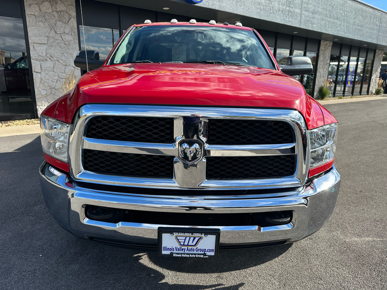 RAM 3500 Tradesman Crew Cab 4WD DRW 2018 RAM 3500 Tradesman Crew Cab 4WD DRW 2018