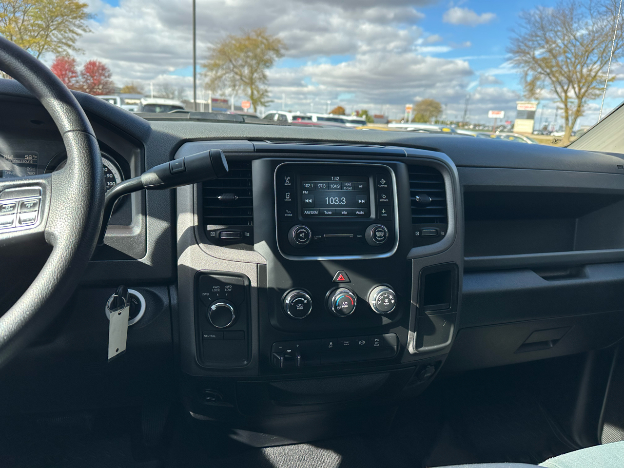 RAM 3500 Tradesman Crew Cab 4WD DRW 2018 RAM 3500 Tradesman Crew Cab 4WD DRW 2018