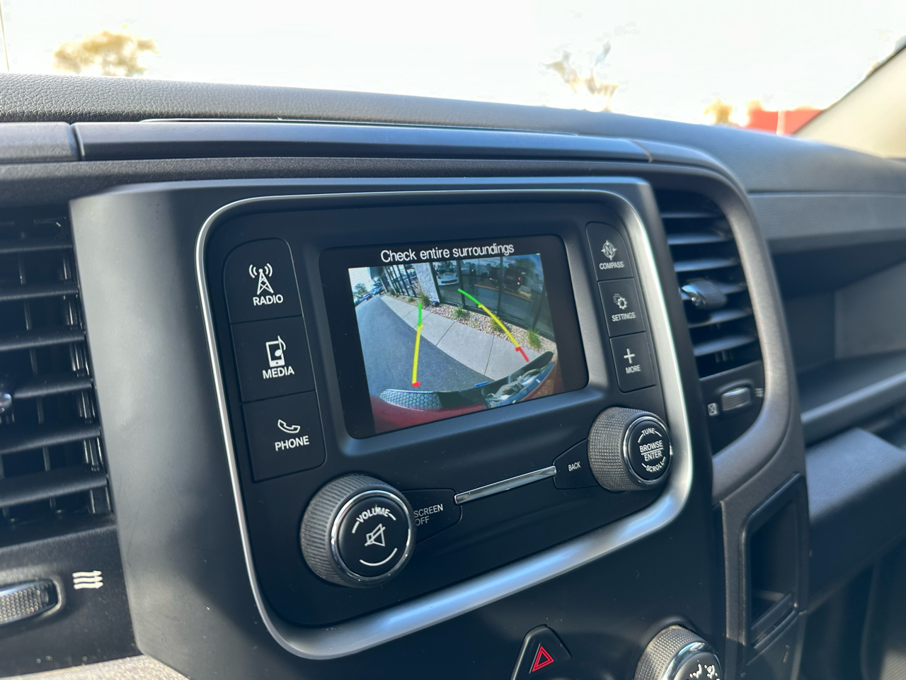 RAM 3500 Tradesman Crew Cab 4WD DRW 2018 RAM 3500 Tradesman Crew Cab 4WD DRW 2018