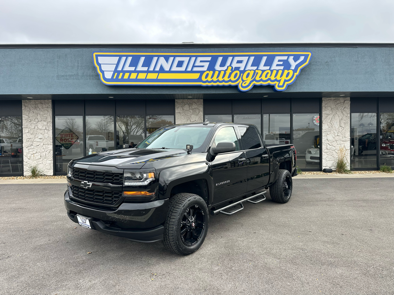 2018 Chevrolet Silverado 1500 Custom Crew Cab 4WD
