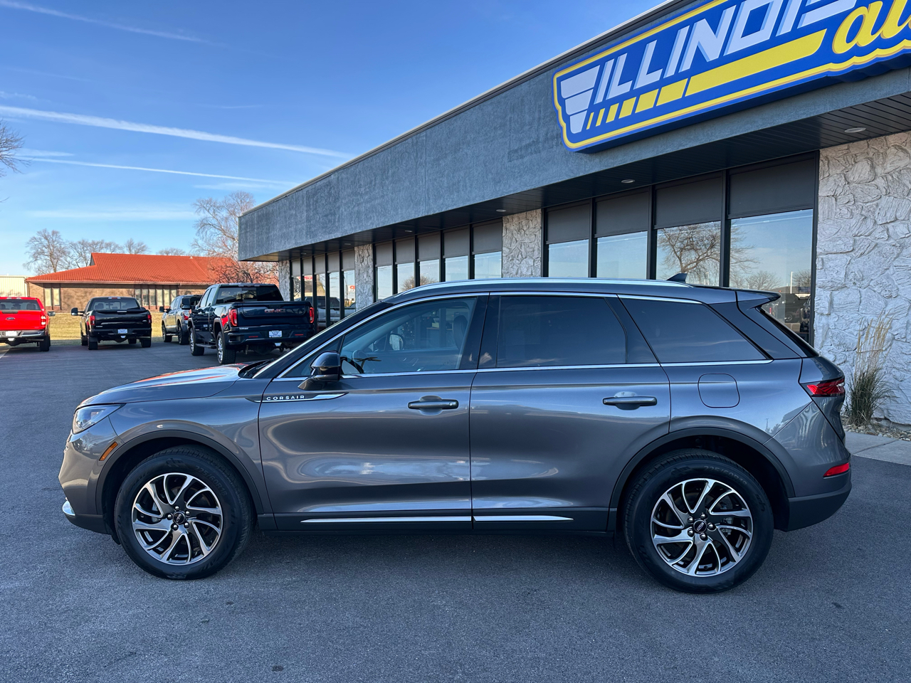 2021 Lincoln Corsair Standard photo 4