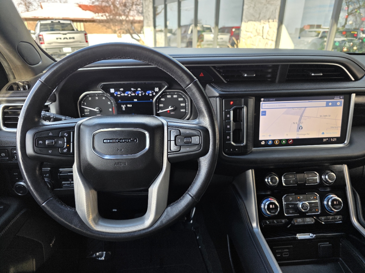 GMC Yukon Denali 4WD 2021