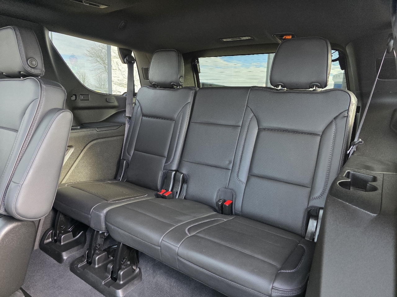 GMC Yukon Denali 4WD 2021