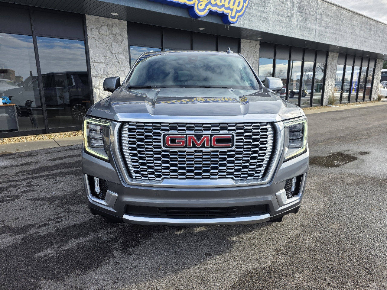 GMC Yukon Denali 4WD 2021