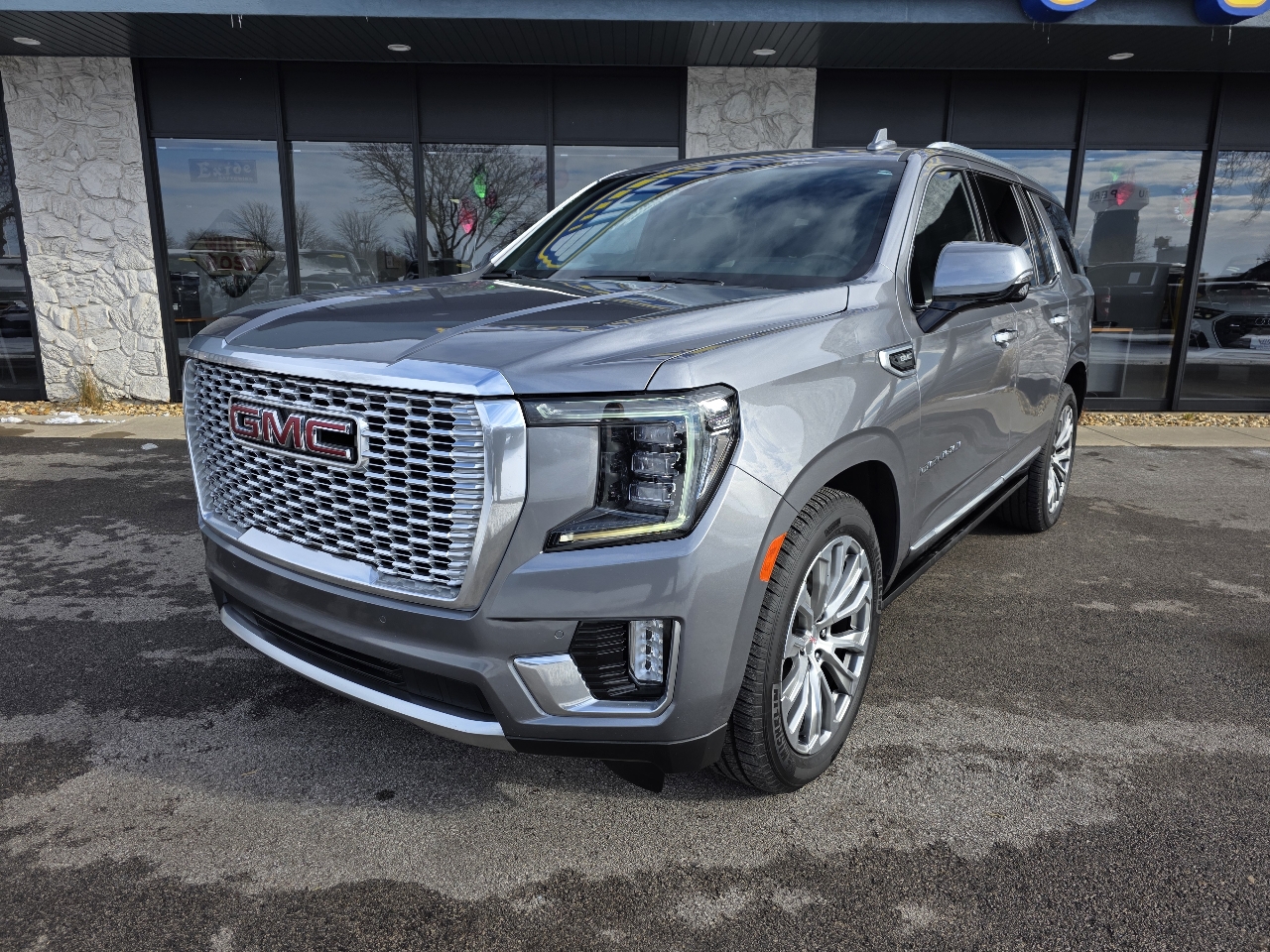GMC Yukon Denali 4WD 2021