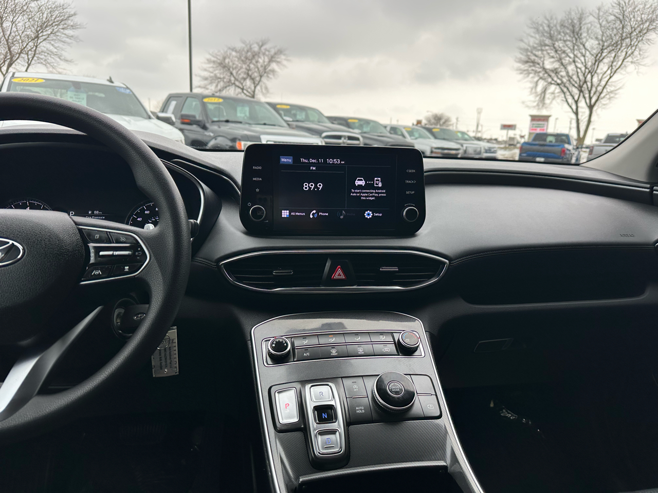 Hyundai Santa Fe SE 2021