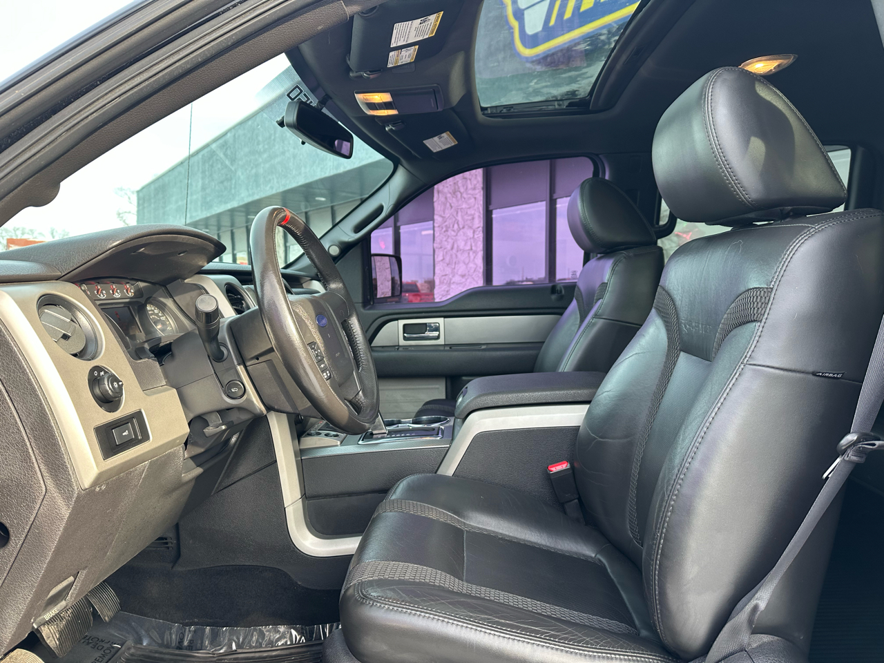 Ford F-150 SVT Raptor SuperCrew 5.5-ft. Bed 4WD 2011