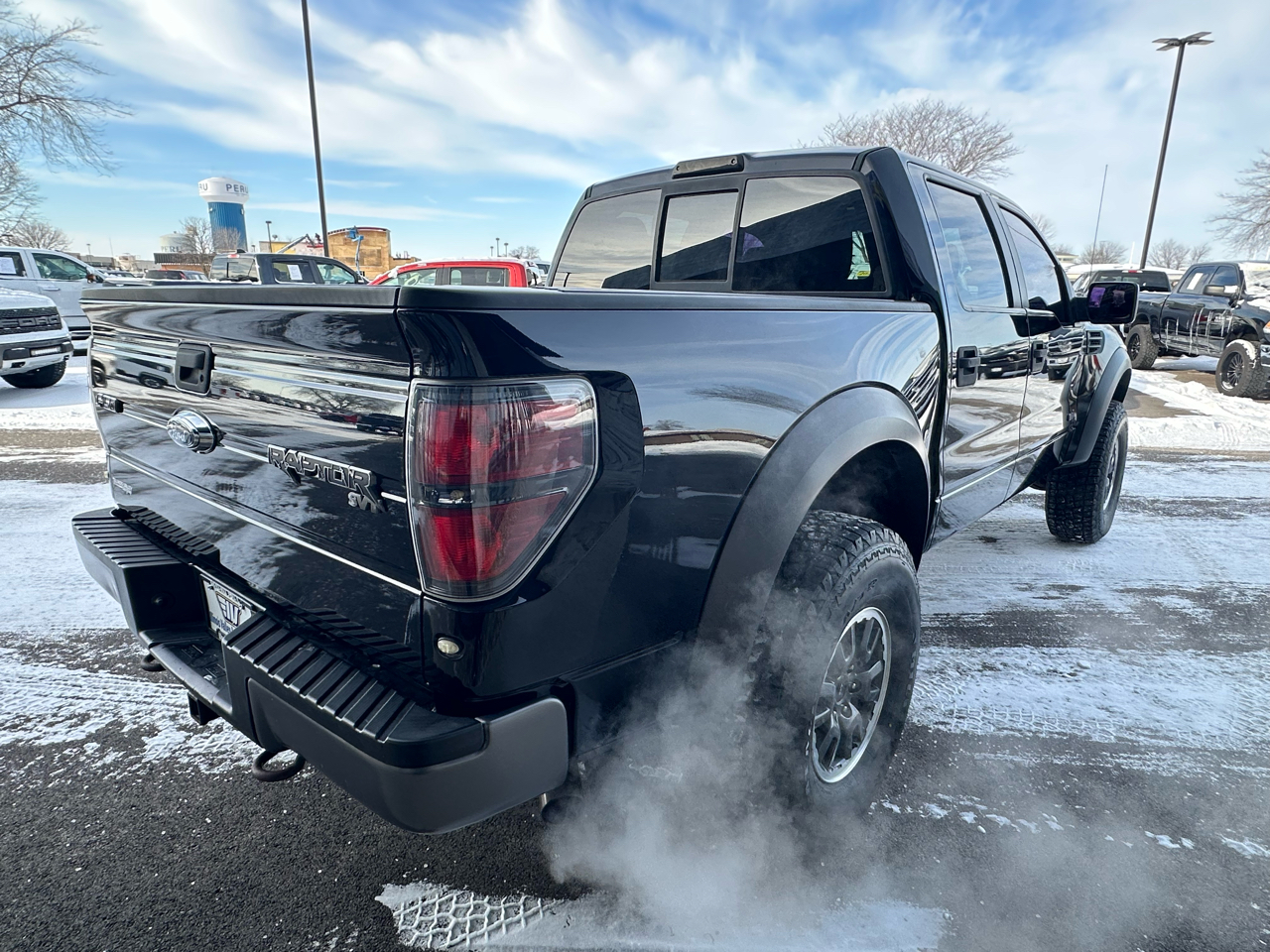 Ford F-150 SVT Raptor SuperCrew 5.5-ft. Bed 4WD 2011