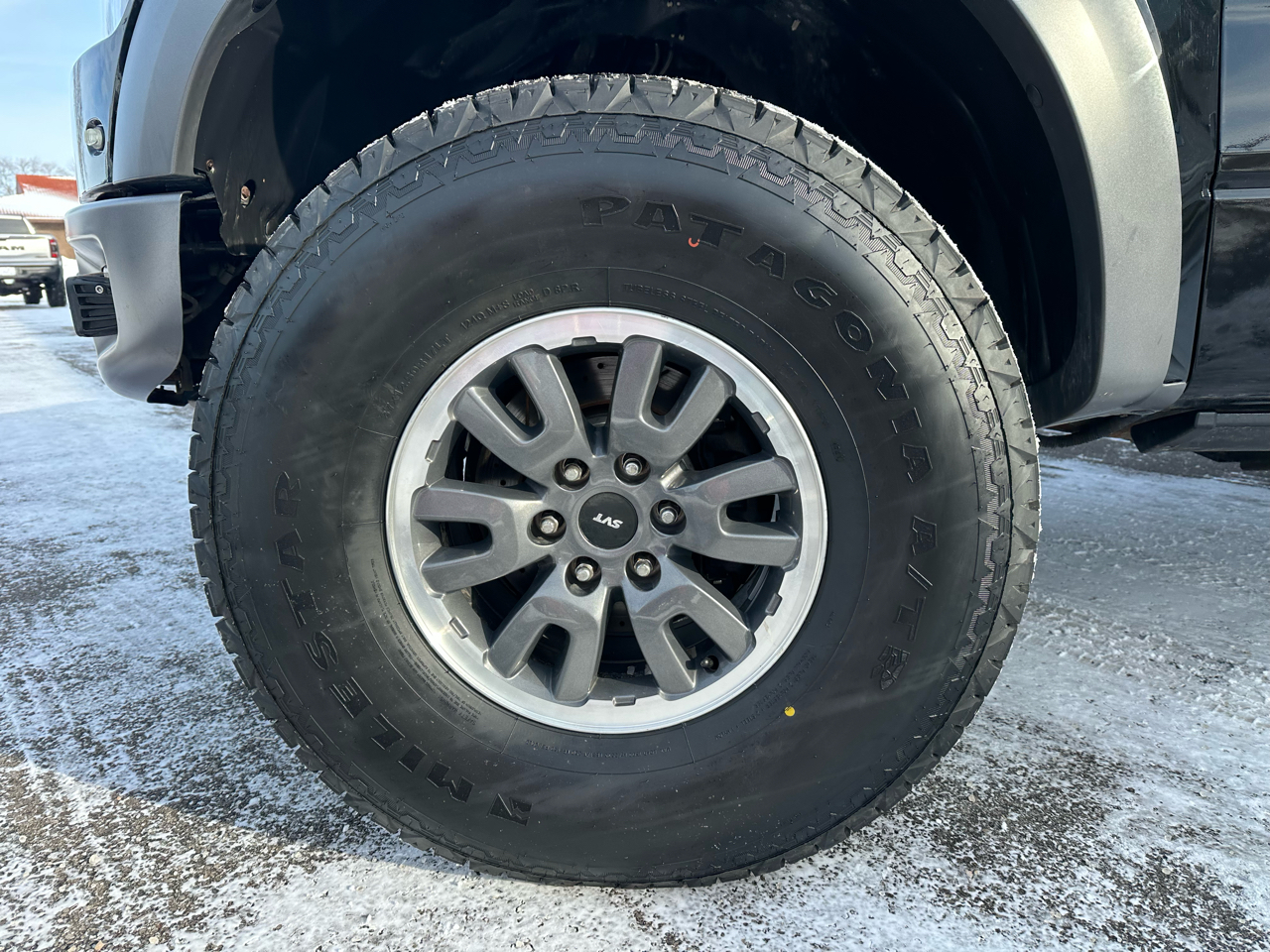 Ford F-150 SVT Raptor SuperCrew 5.5-ft. Bed 4WD 2011