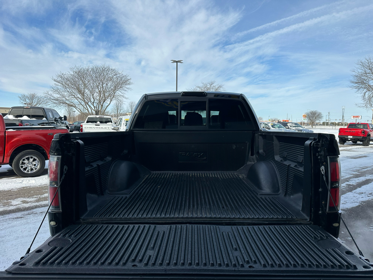 Ford F-150 SVT Raptor SuperCrew 5.5-ft. Bed 4WD 2011