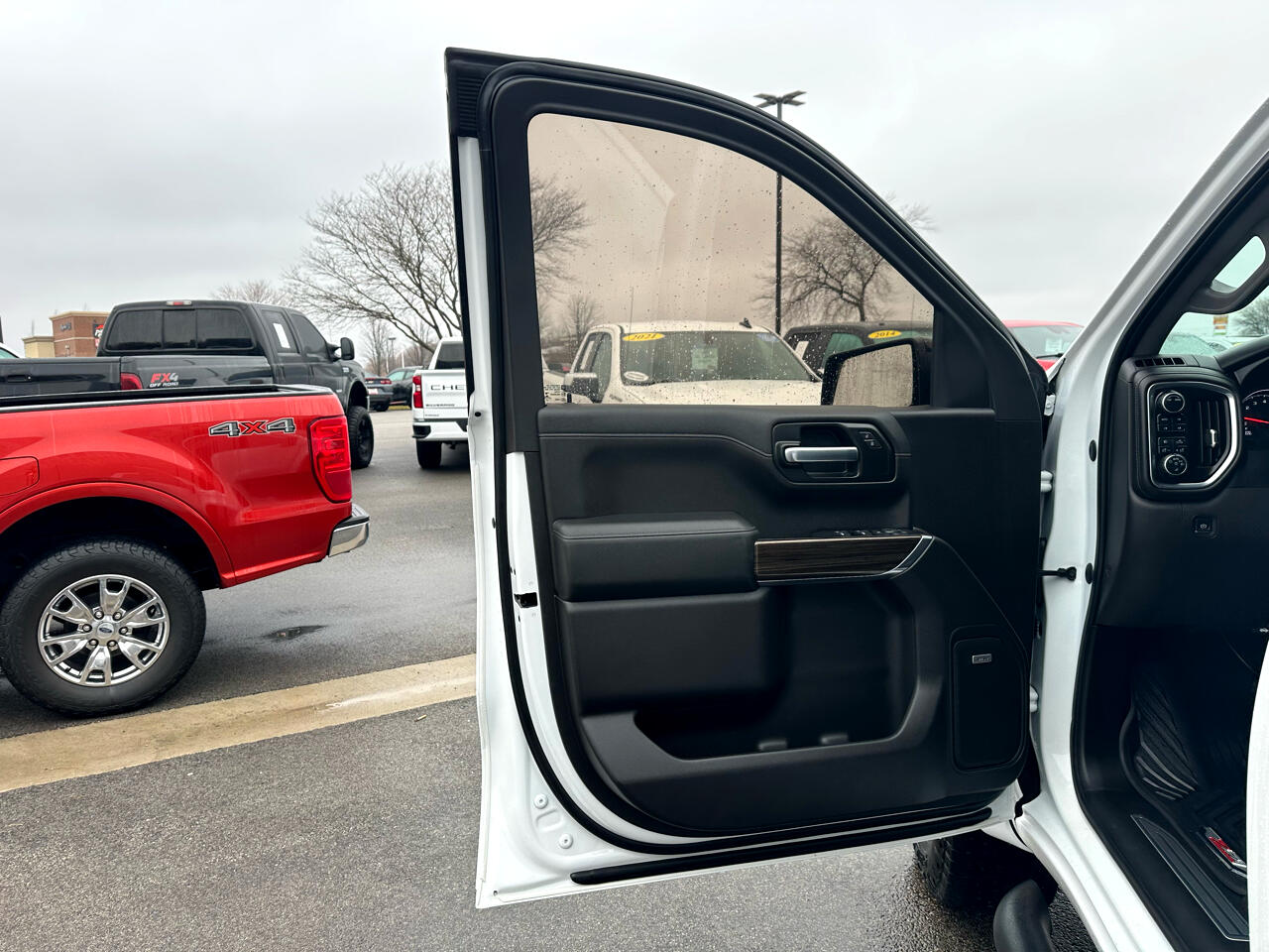 Chevrolet Silverado 1500 LT Trail Boss Crew Cab 4WD 2020