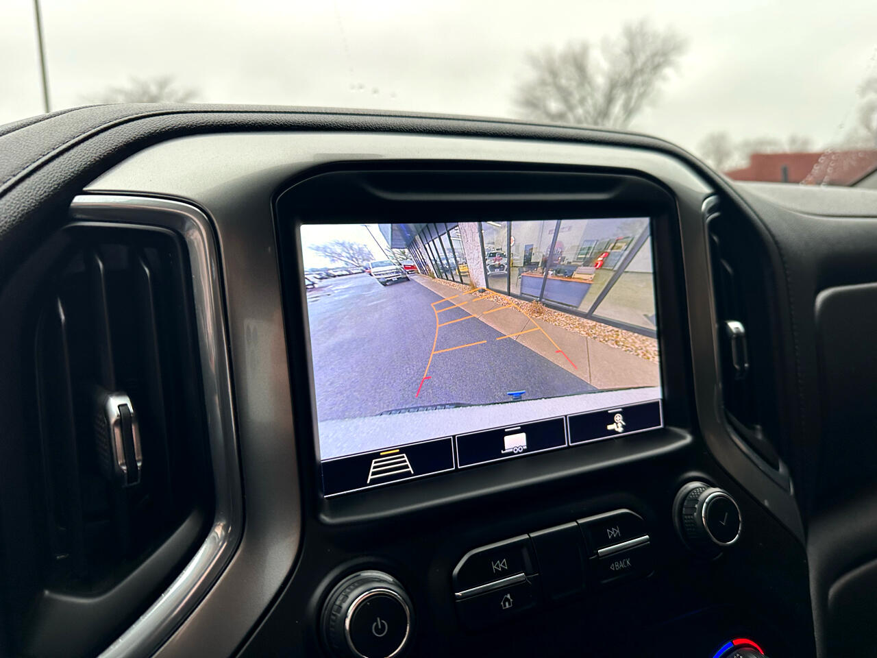Chevrolet Silverado 1500 LT Trail Boss Crew Cab 4WD 2020