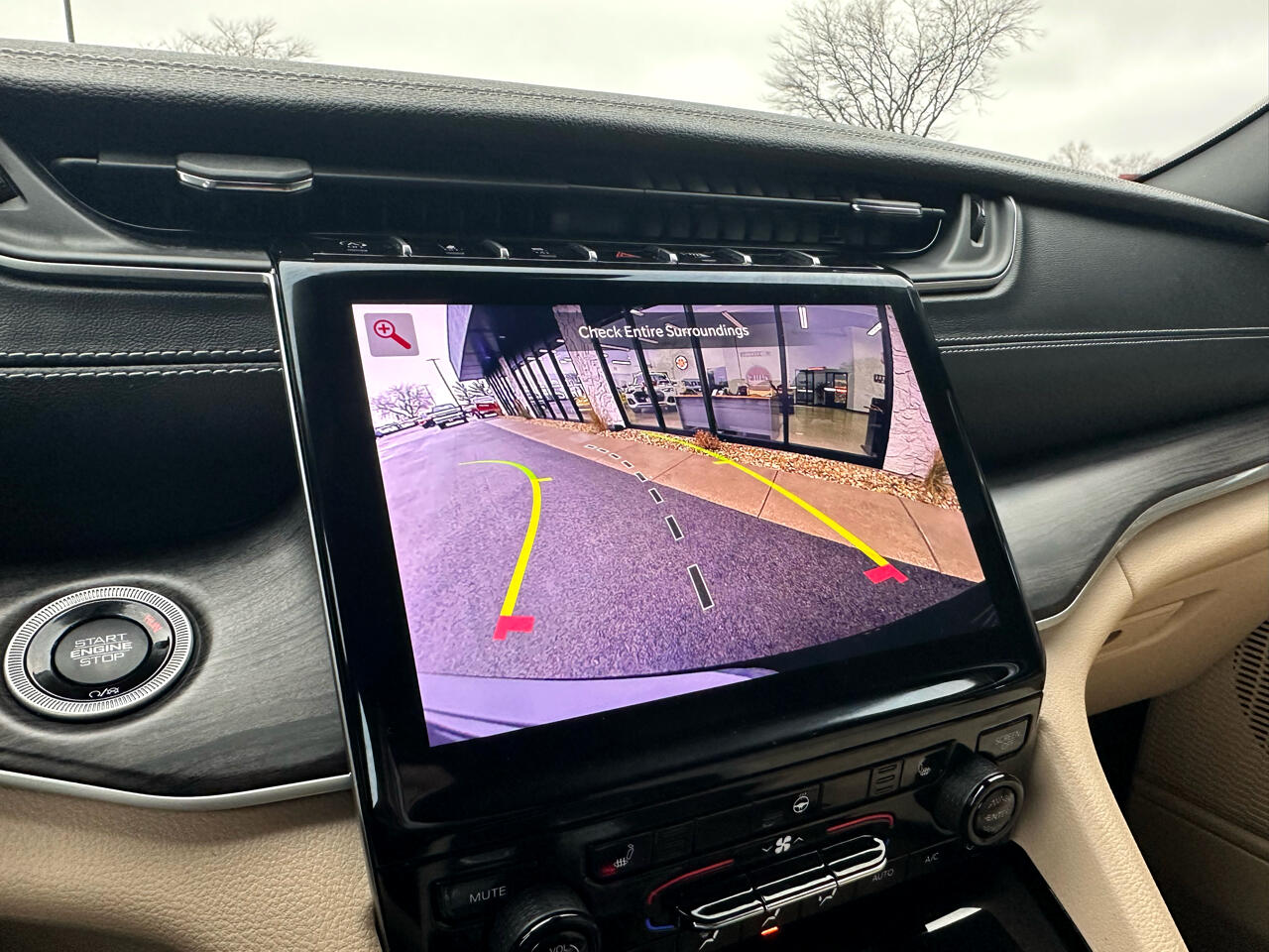 Jeep Grand Cherokee Limited 4WD 2023