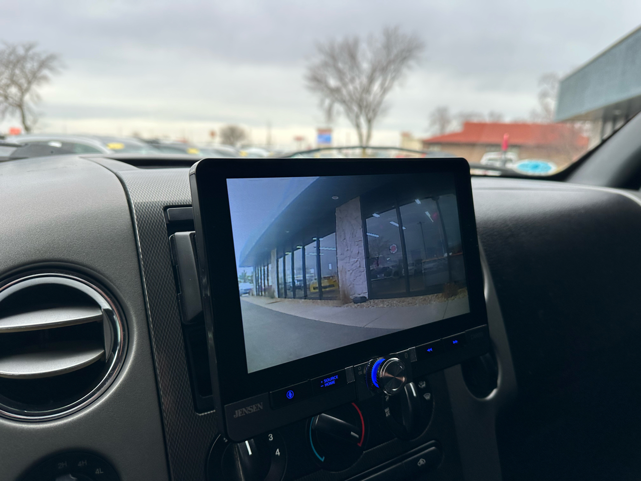 Ford F-150 XL SuperCrew Short Bed 4WD 2008