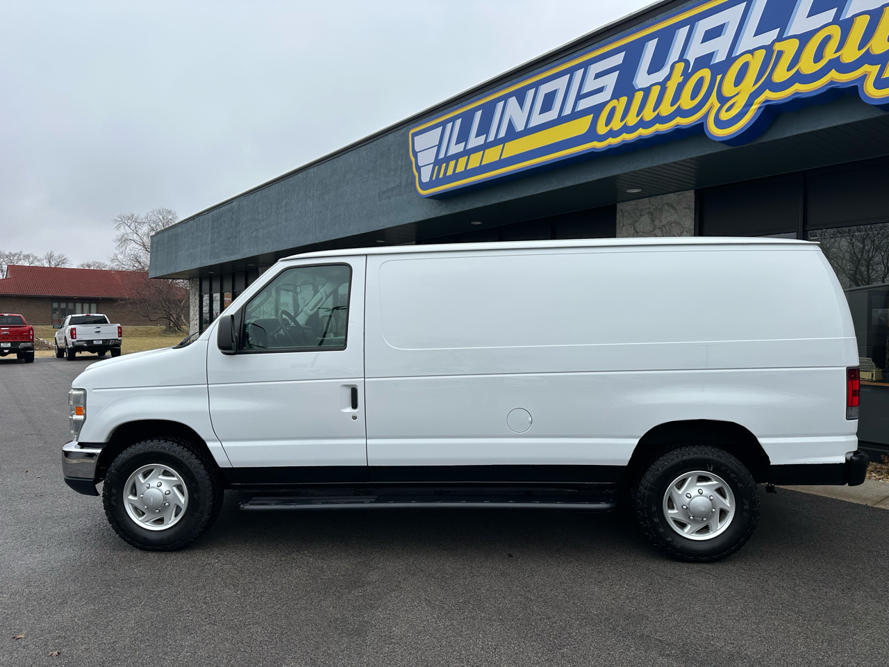 Ford Econoline E-250 2011