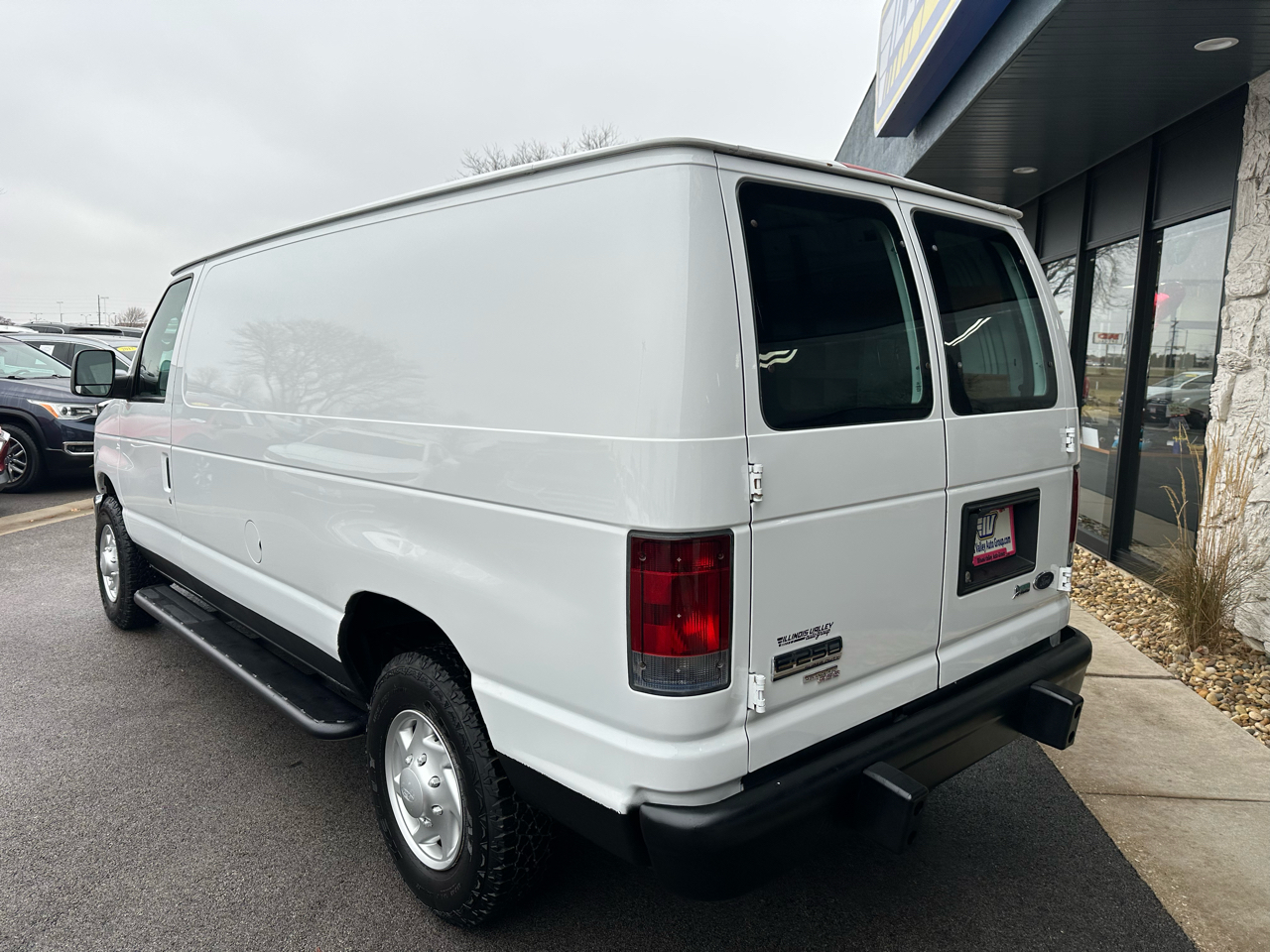 Ford Econoline E-250 2011