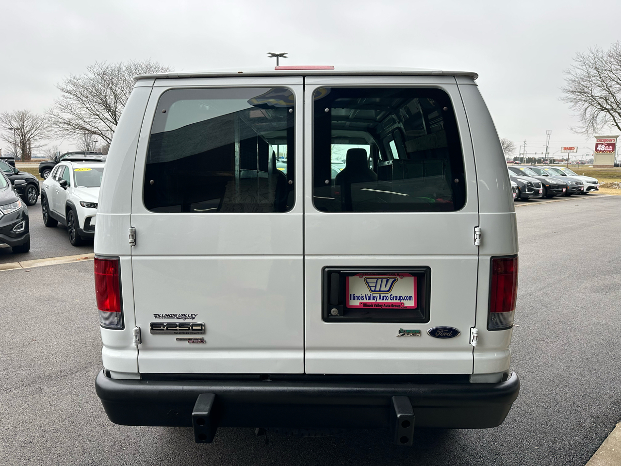 Ford Econoline E-250 2011