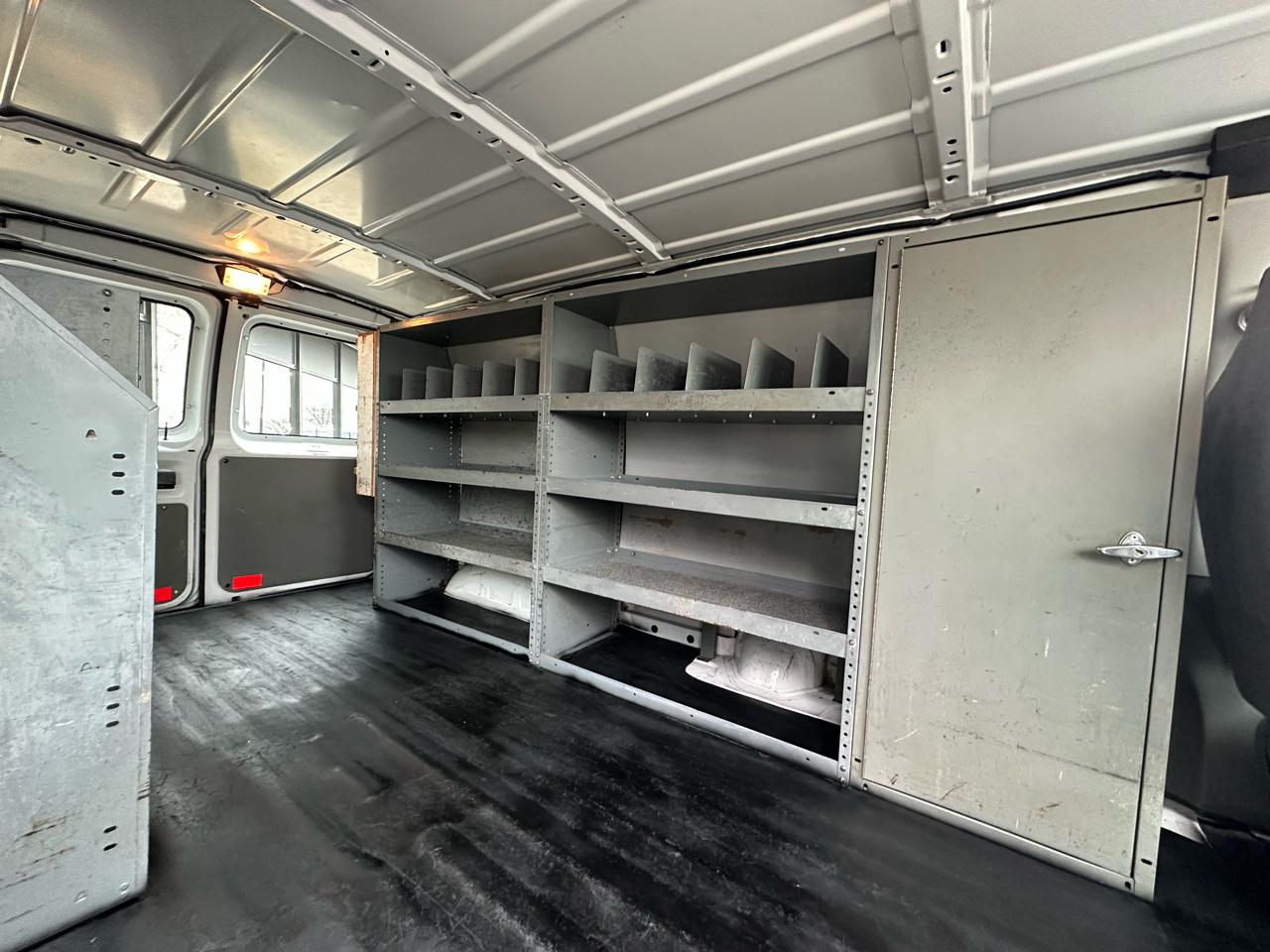 Ford Econoline E-250 2011