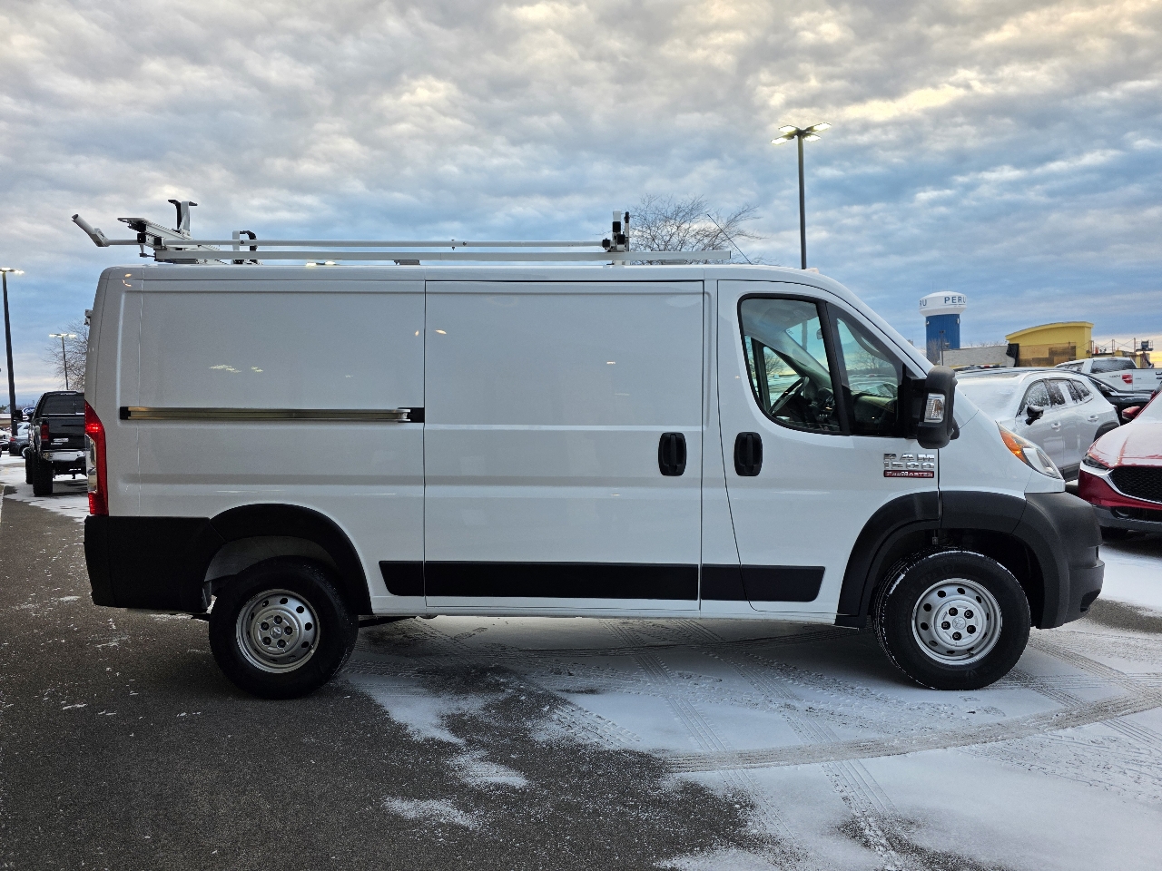 RAM Promaster 1500 Low Roof 136-in. WB 2021