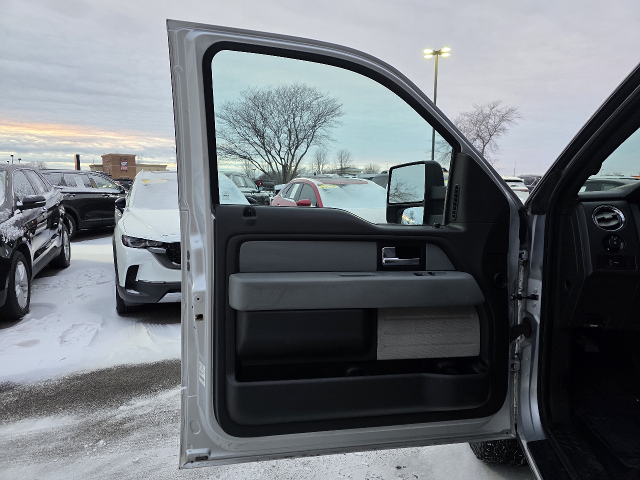 Ford F-150 XLT 8-ft. Bed 4WD 2013