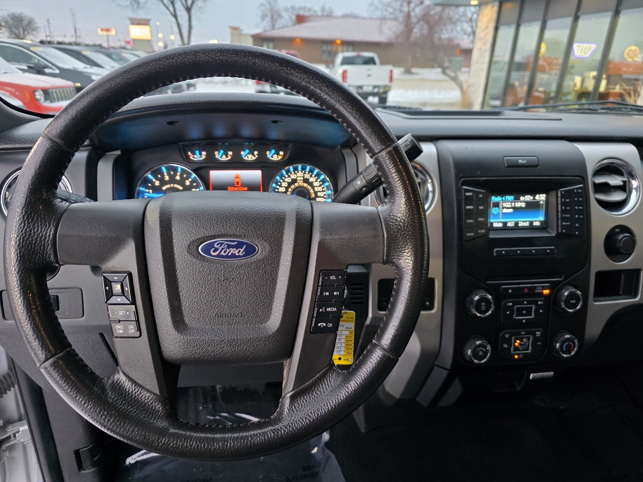 Ford F-150 XLT 8-ft. Bed 4WD 2013