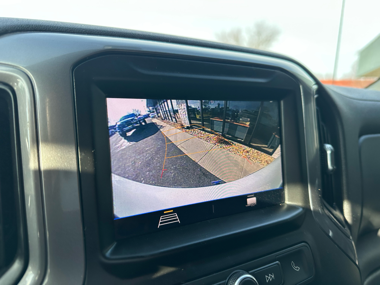 Chevrolet Silverado 1500 Custom Crew Cab 4WD 2020