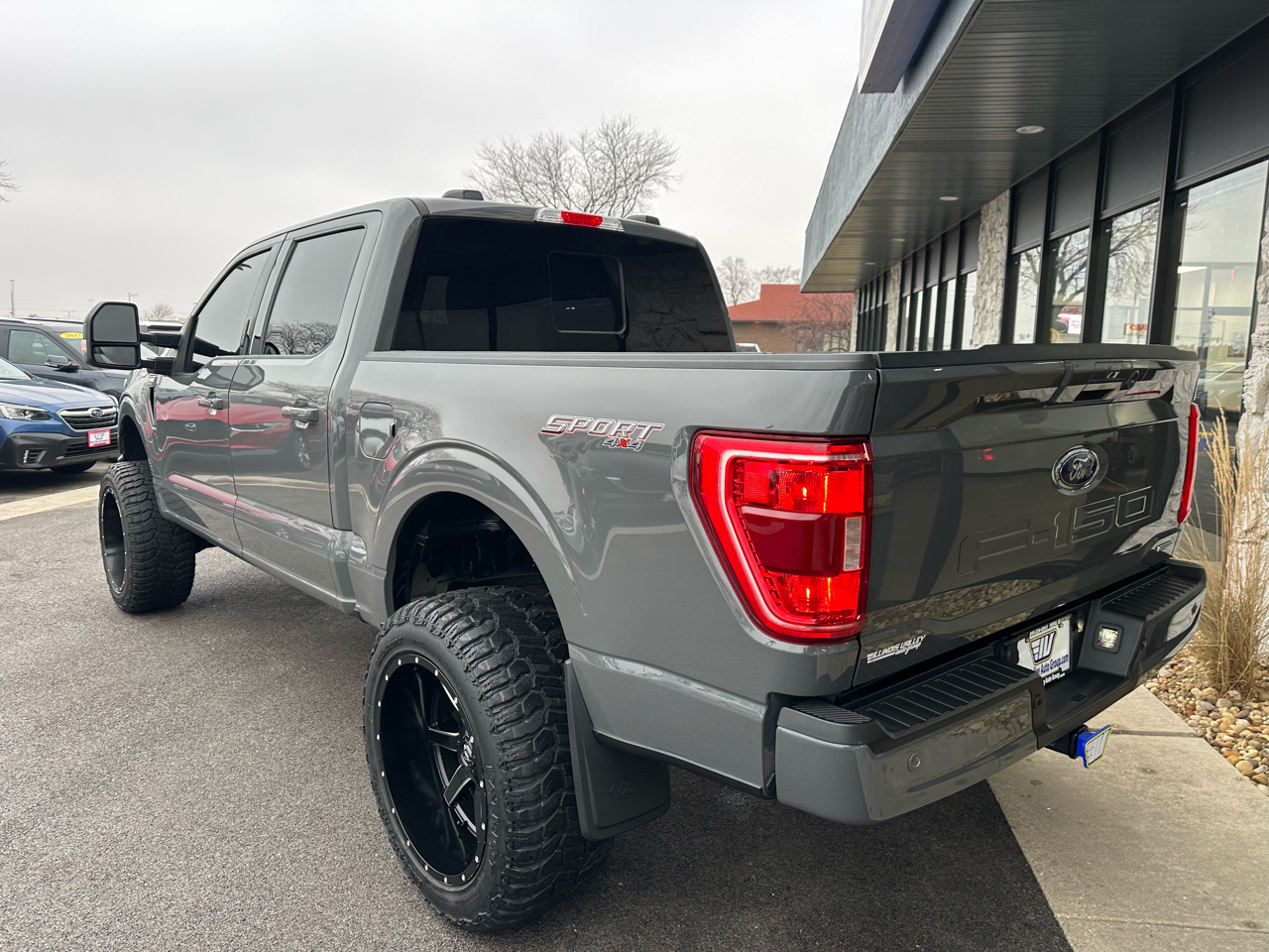 Ford F-150 XLT SuperCrew 4WD 2021