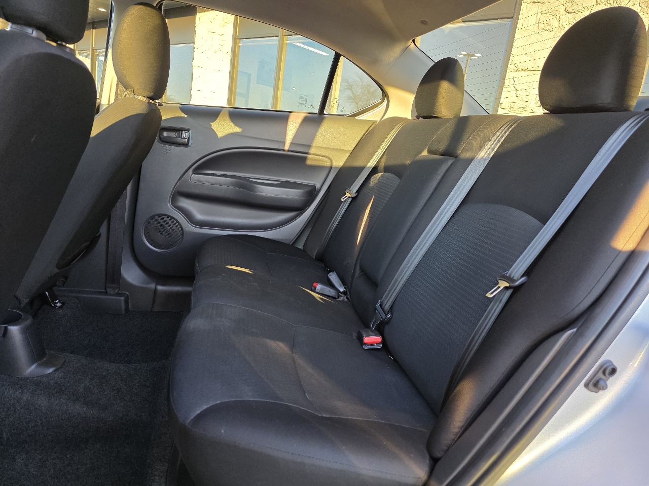 Mitsubishi Mirage G4 ES 2024