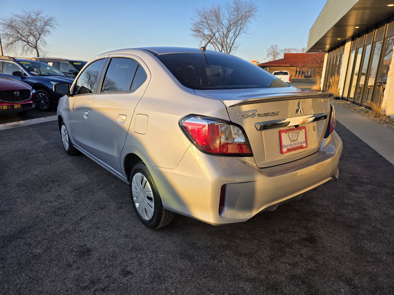 Mitsubishi Mirage G4 ES 2024