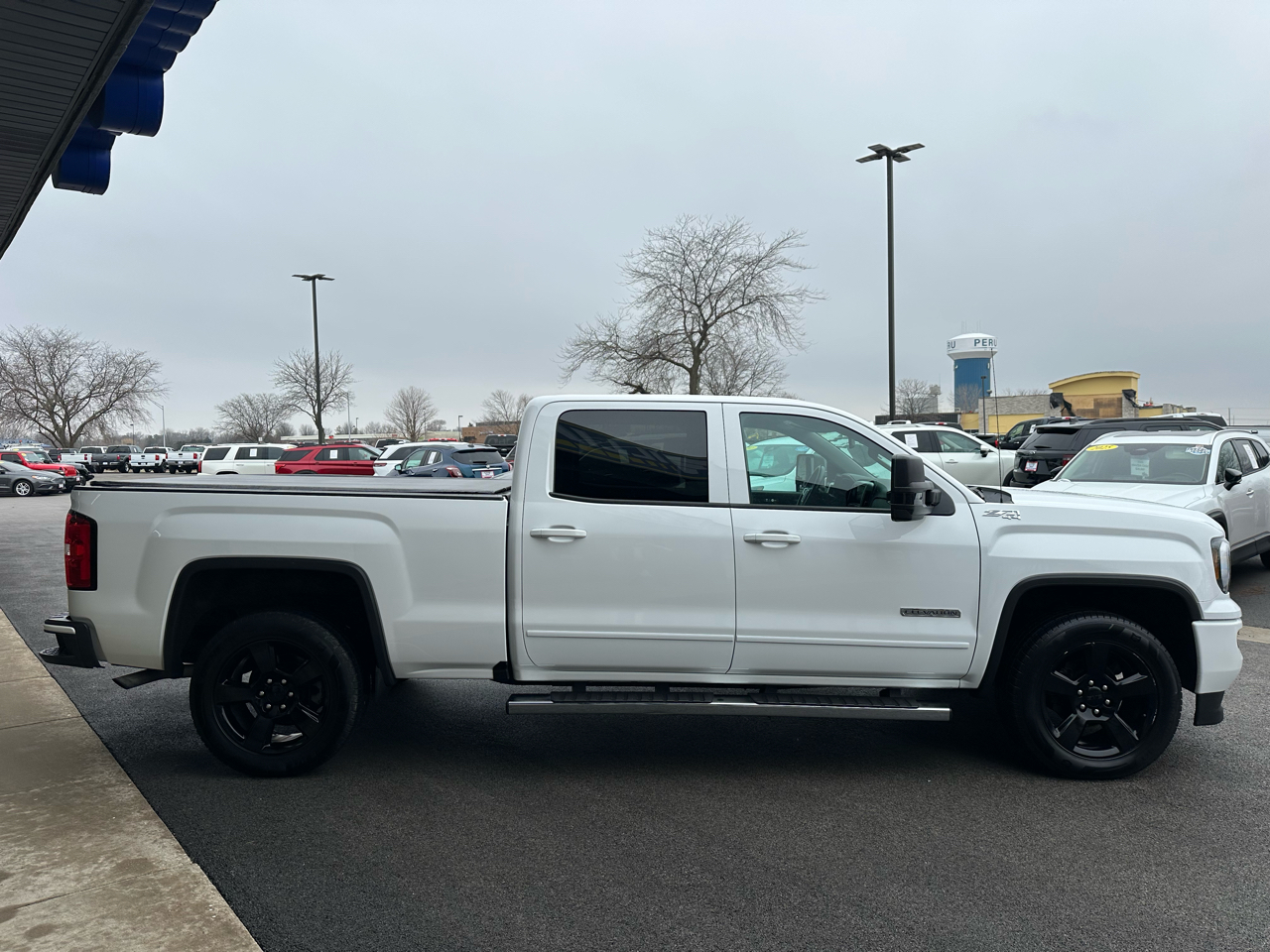 GMC Sierra 1500 SLE Crew Cab 4WD 2017