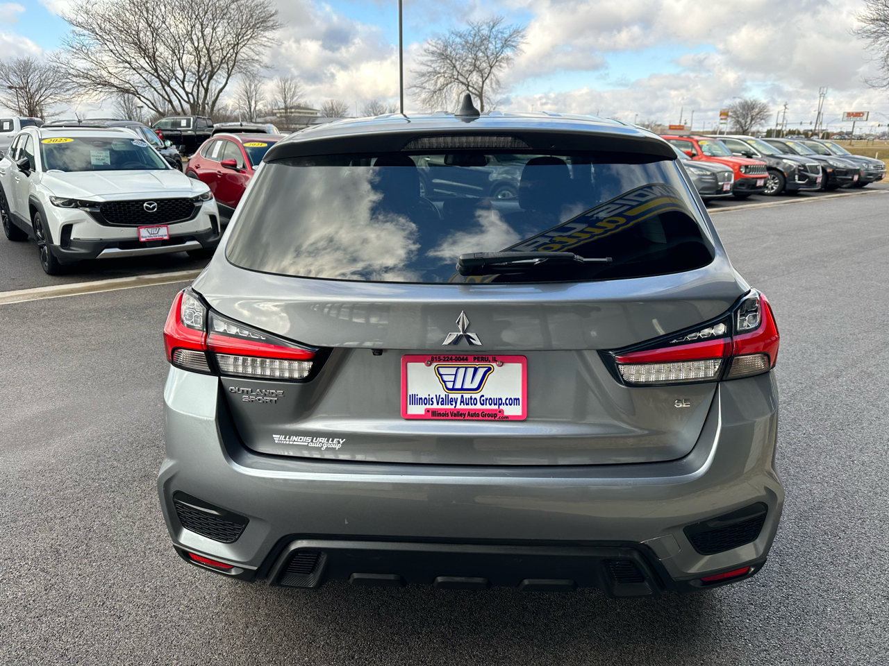 Mitsubishi Outlander Sport  2020