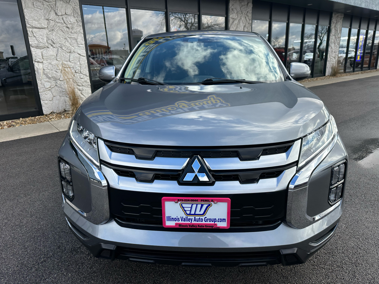 Mitsubishi Outlander Sport  2020