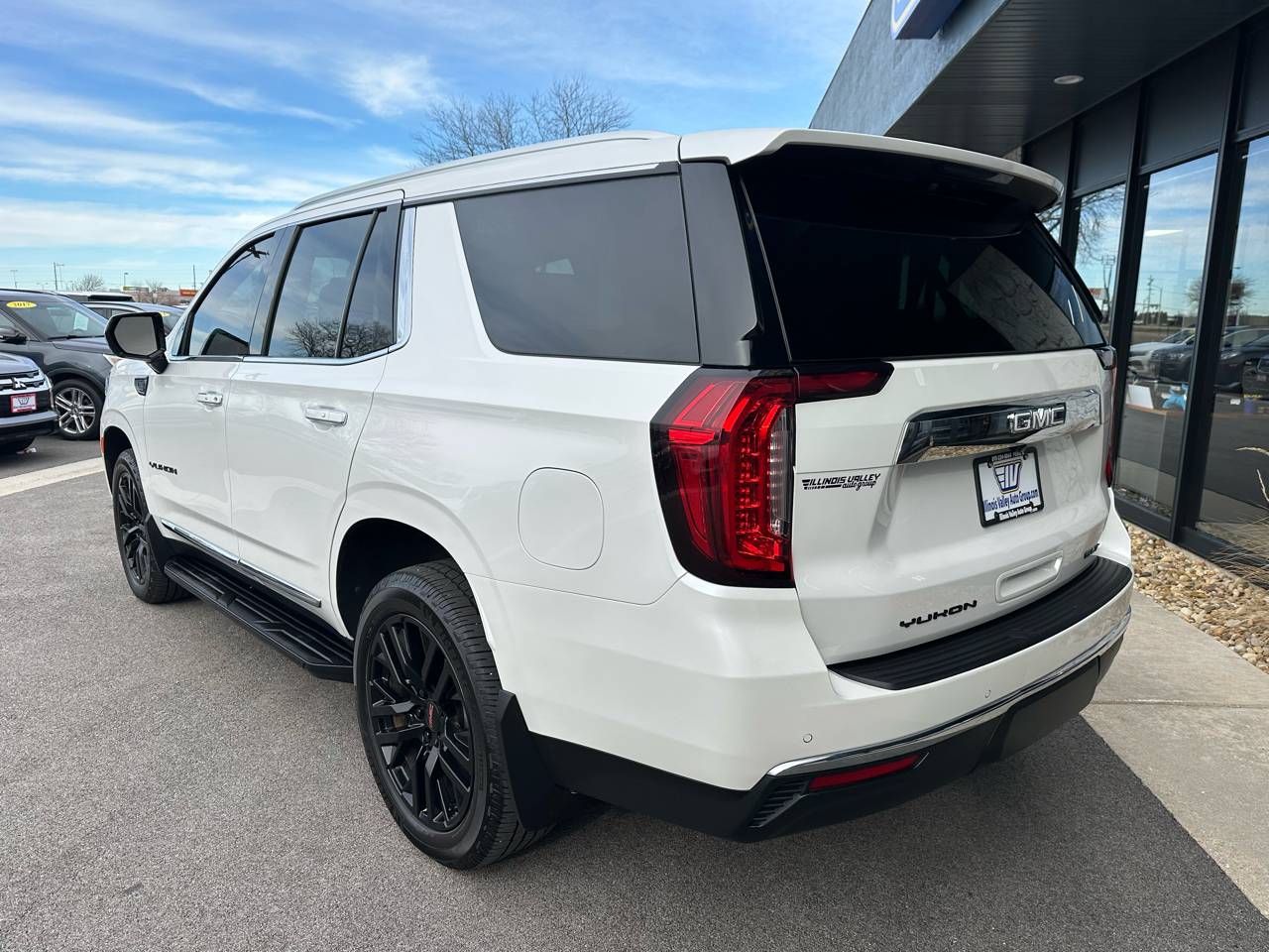 GMC Yukon SLT 4WD 2023