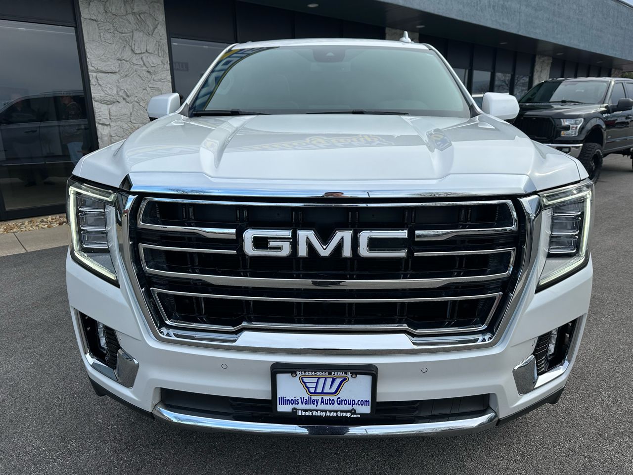 GMC Yukon SLT 4WD 2023