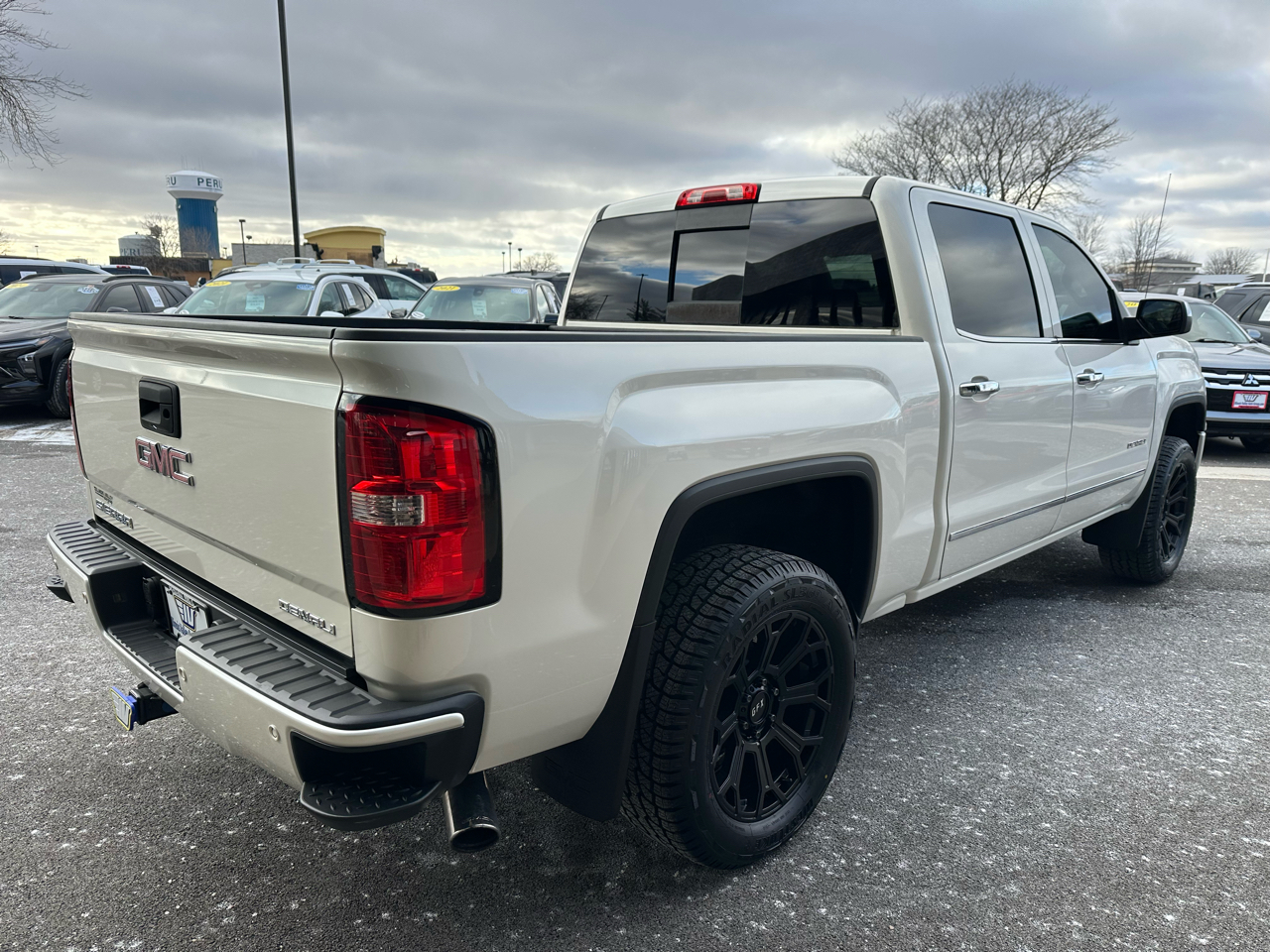 GMC Sierra 1500 Denali Crew Cab 4WD 2014