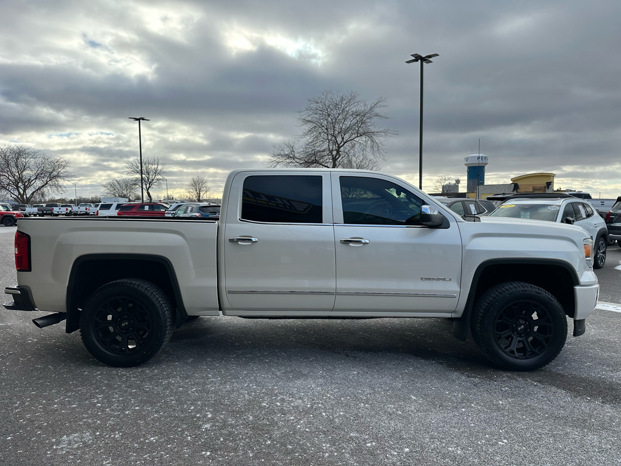 GMC Sierra 1500 Denali Crew Cab 4WD 2014