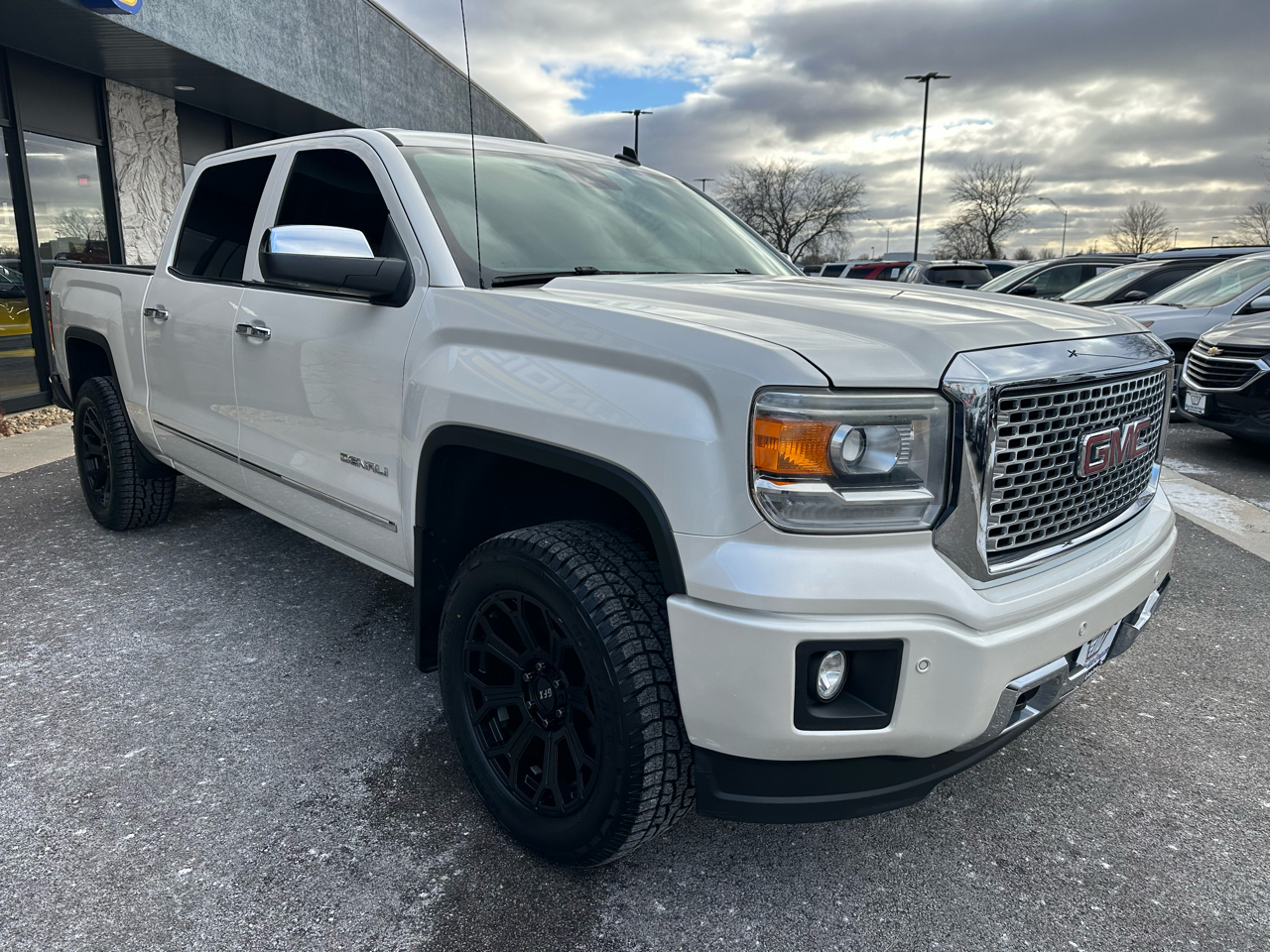 GMC Sierra 1500 Denali Crew Cab 4WD 2014