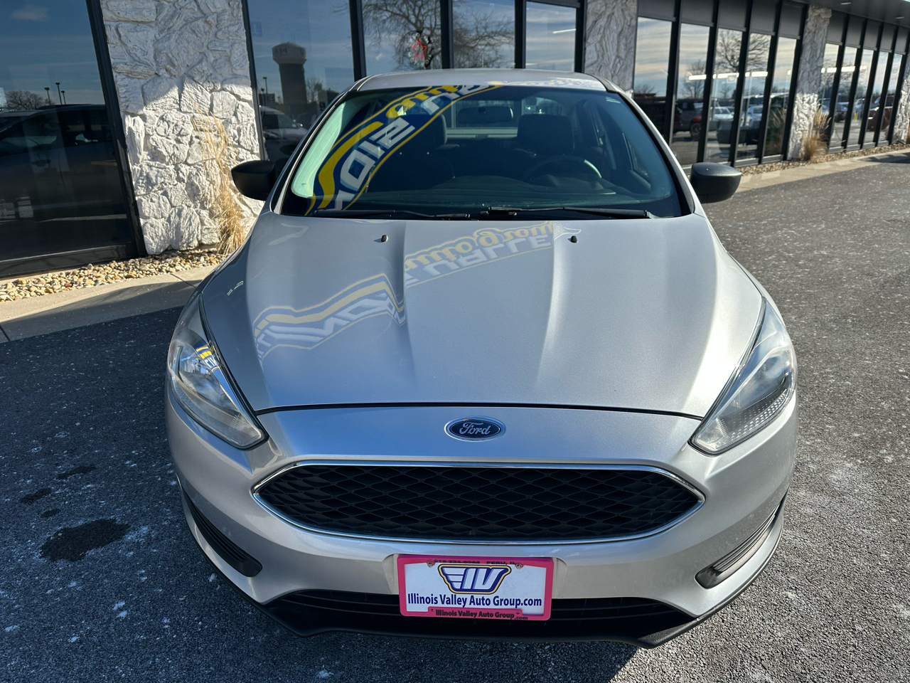 Ford Focus S Sedan 2018