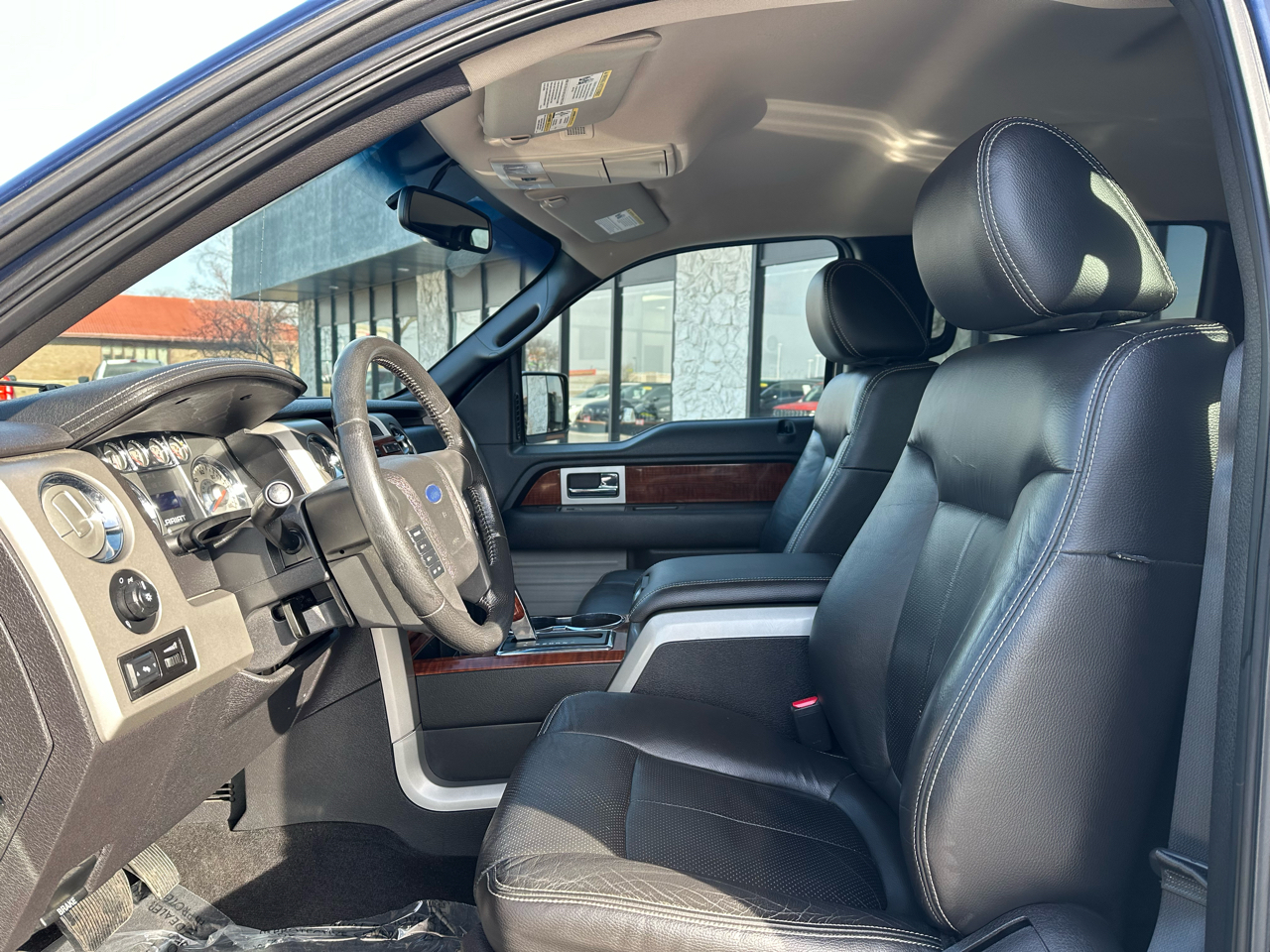 Ford F-150 Lariat SuperCrew 4WD 2010